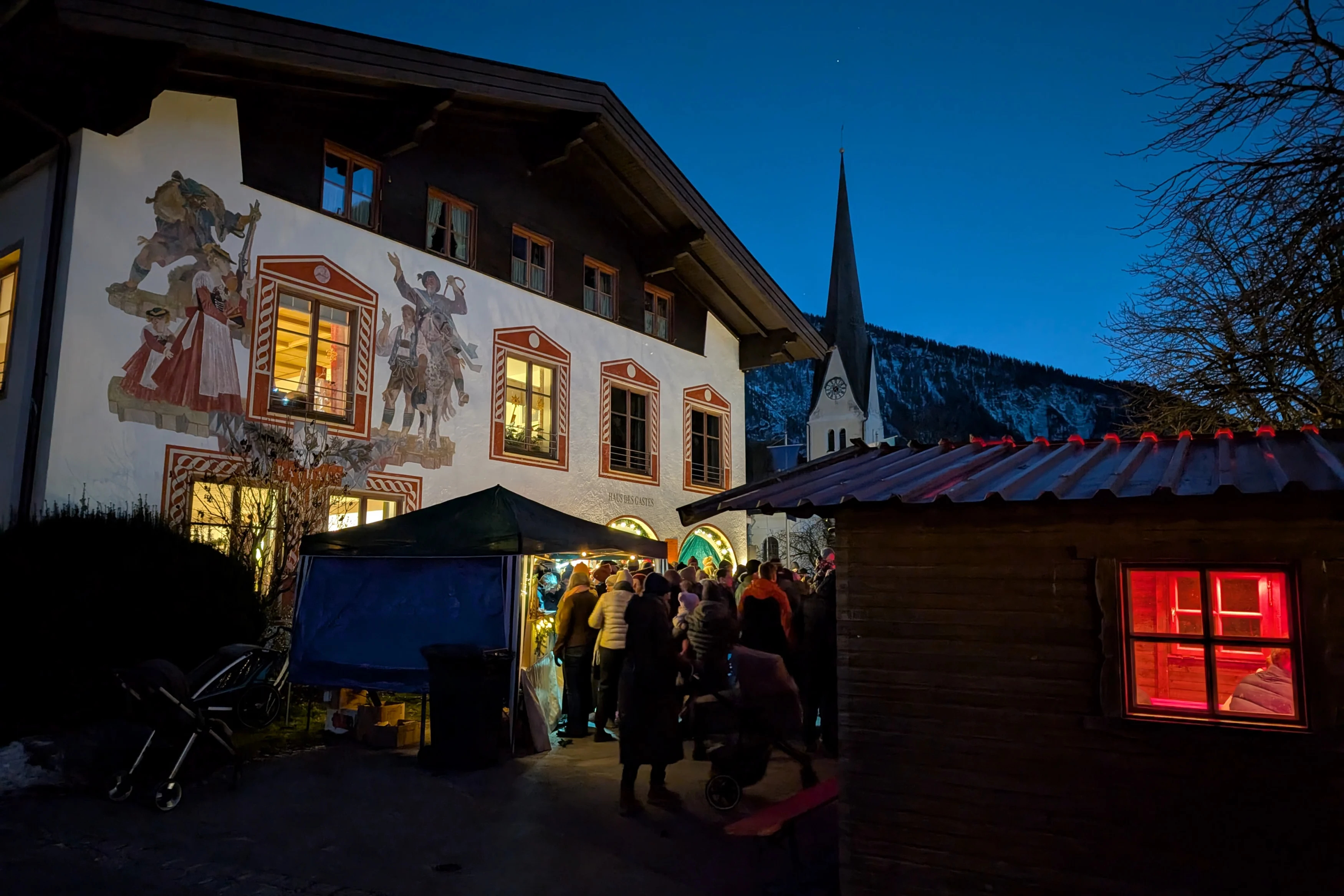Bayrischzeller Adventsmarkt: Handwerk, Wendelstein-Männlein und Christbaum