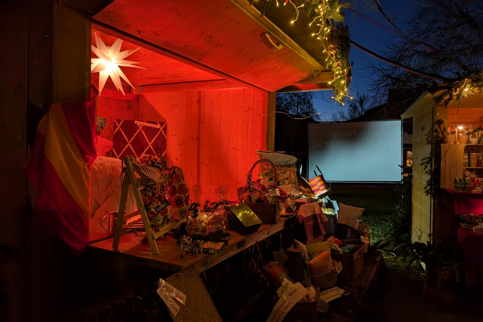 Ein Stand im Abendlicht